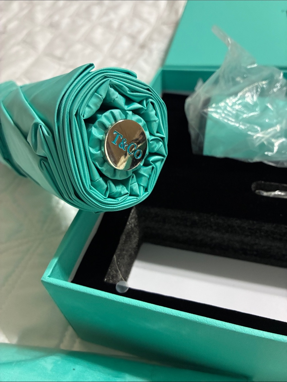Tiffany & Co. Umbrella Thermos and Pen Gift set New in Box - Picture 10 of 10